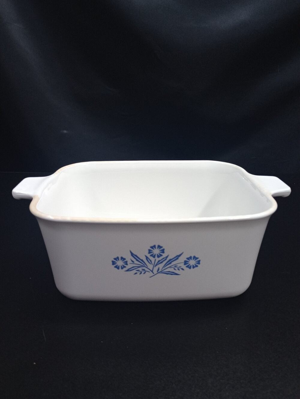Vintage 1975 Corning Ware Blue Cornflower Baking Dish P-4-B 7x5 1/2x3